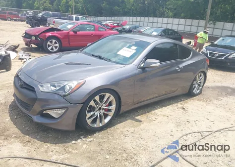 2015 Hyundai Genesis 3.8 R-Spec z USA, uszkodzony, nr VIN KMHHU6KJ0FU129983
